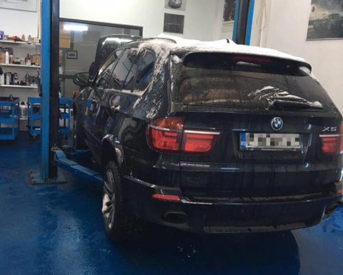 Inlocuire pompa de apa – BMW X5 E70 40d