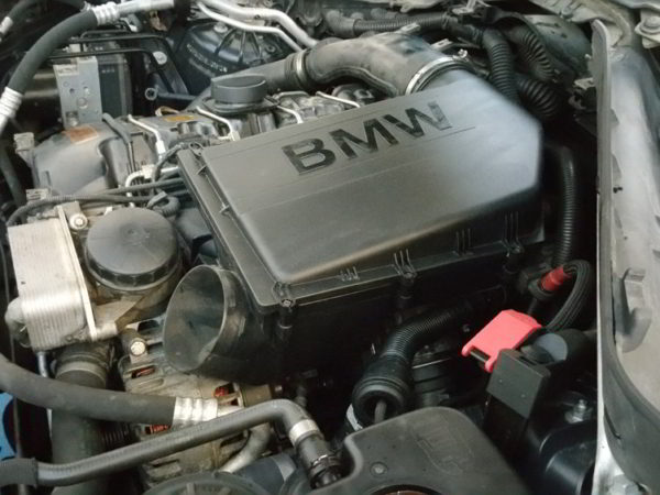 inlocuire-garnituri-motor-bmw-x6-biturbo-benzina-2